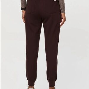 Figs Zamora Jogger in Espresso